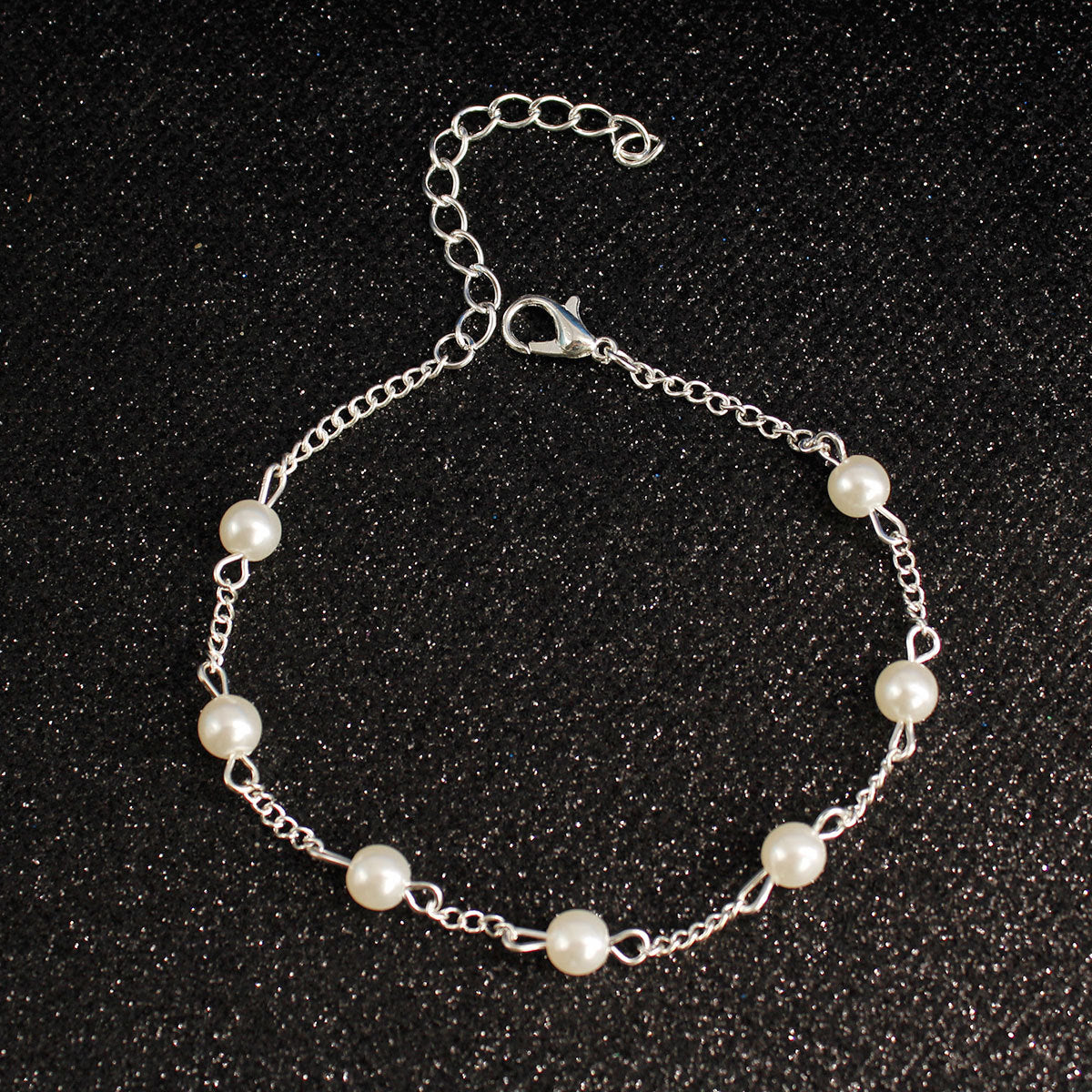 Geometric Pearl Bracelet for Women Alloy Minimalist Hand Jewelry Simple Affordable Fashion Accessory