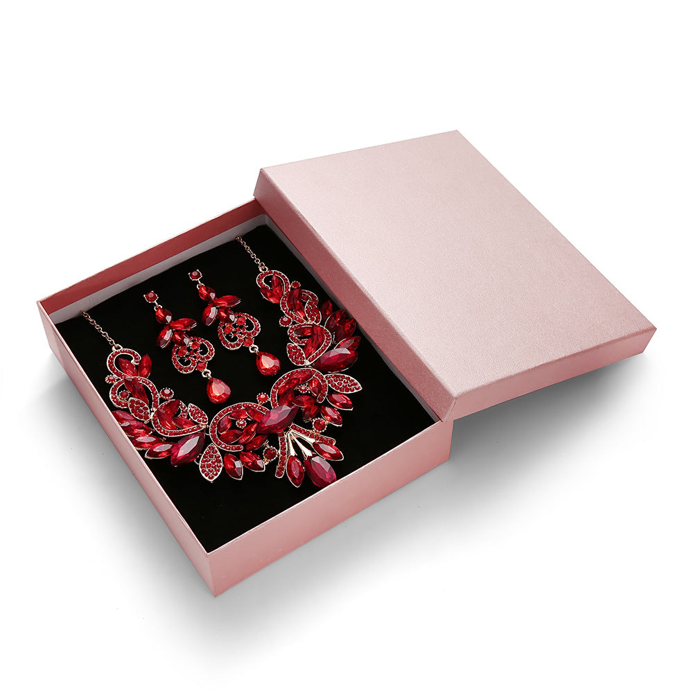 Set Collana e Orecchini da Donna con Fiori, Fresco e Delicato, in Lega, con Intarsio di Strass e Catena a Sfera Placcata