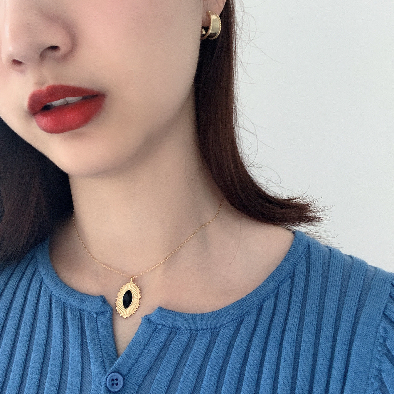 Collana Vintage Sweet in Argento Sterling 925 Placcato Oro 18K con Ciondolo Geometrico Ovale in Agata Nera e Catena a Sfera