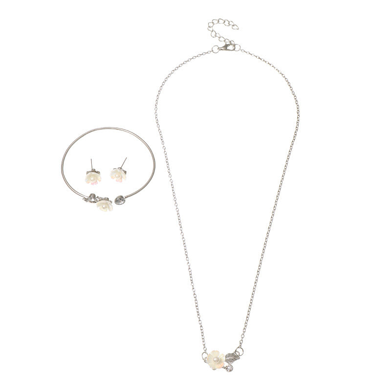 Set di collana, bracciale e orecchini in lega di perle per bambini con ciondolo geometrico, placcatura elettrolitica, catena box, stile principessa