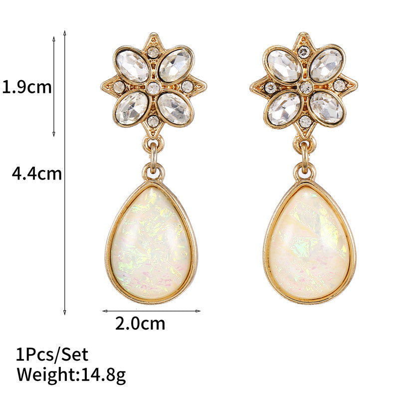 Orecchini a perno asimmetrici in cristallo con micro-pavé e intarsio di cristalli bianchi, stile francese elegante, da donna