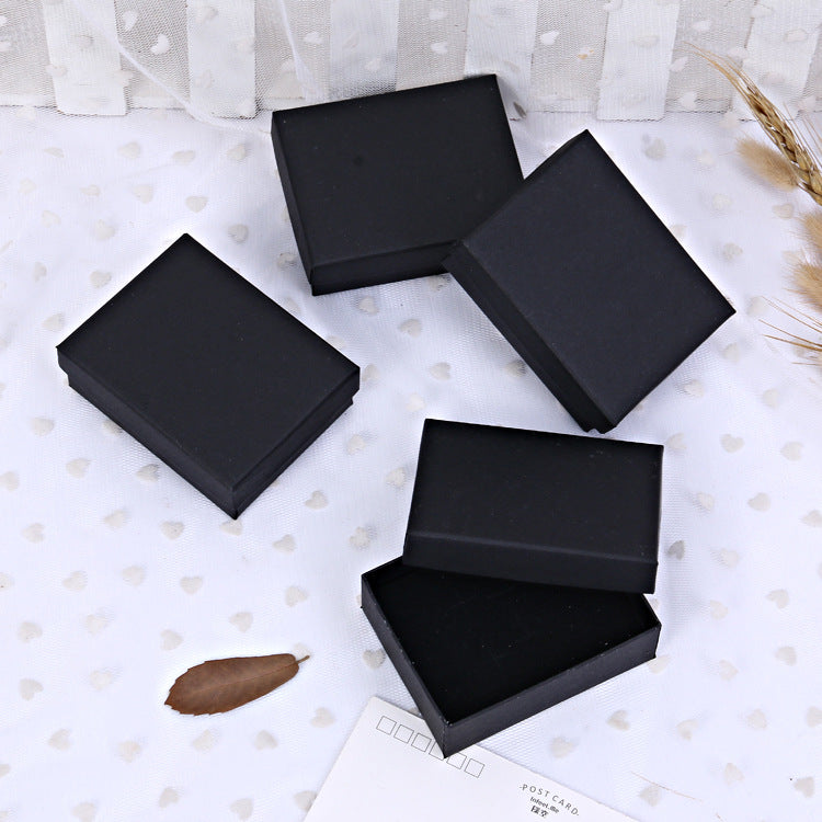 Vintage Style Jewelry Gift Box for Rings Necklaces Earrings Kraft Paper Packaging Box with Custom Logo Printing