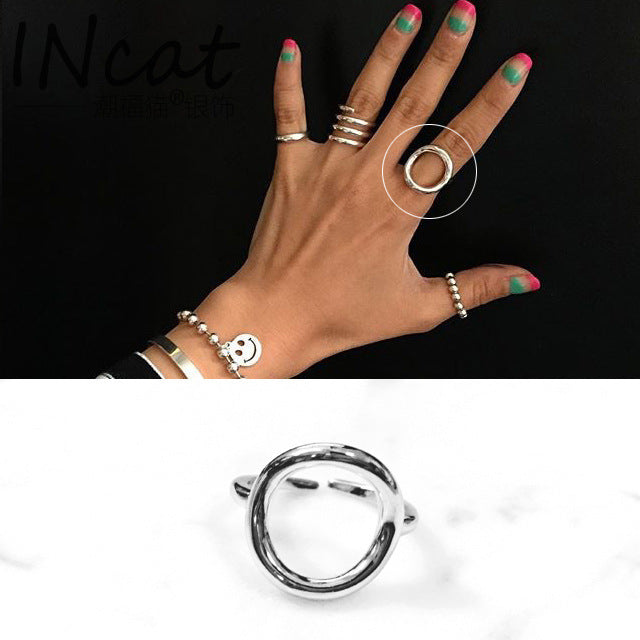 Anillo abierto minimalista de plata de ley 925 con forma geométrica redonda pulida