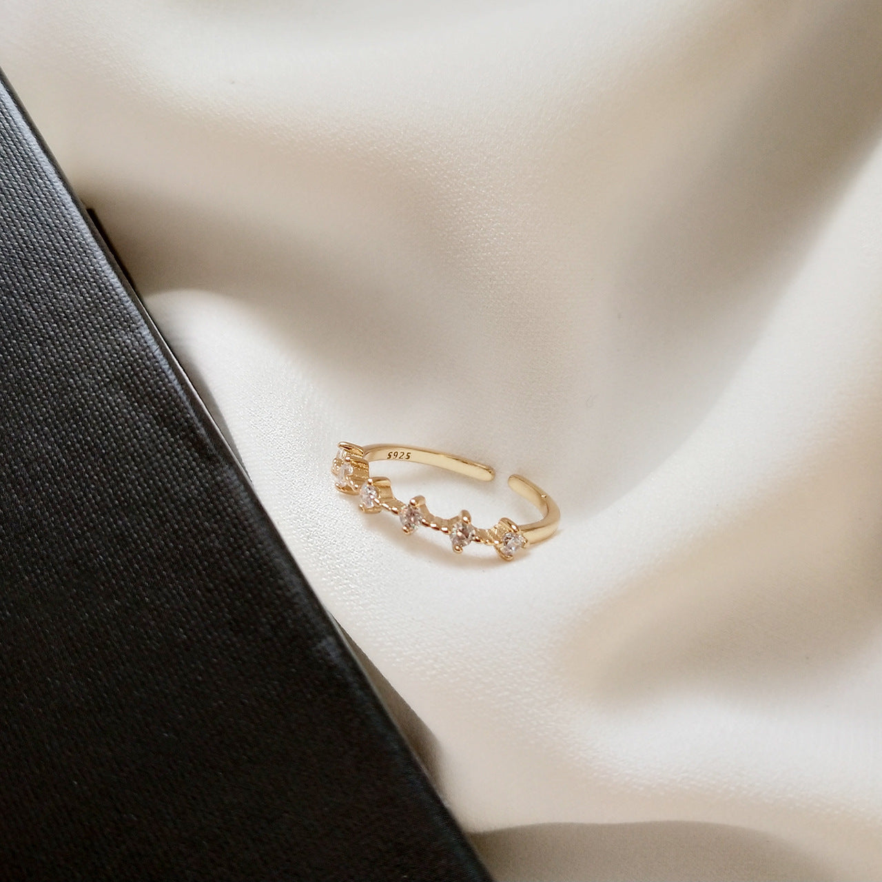 Geometric 925 Sterling Silver Plated Cubic Zirconia Ring