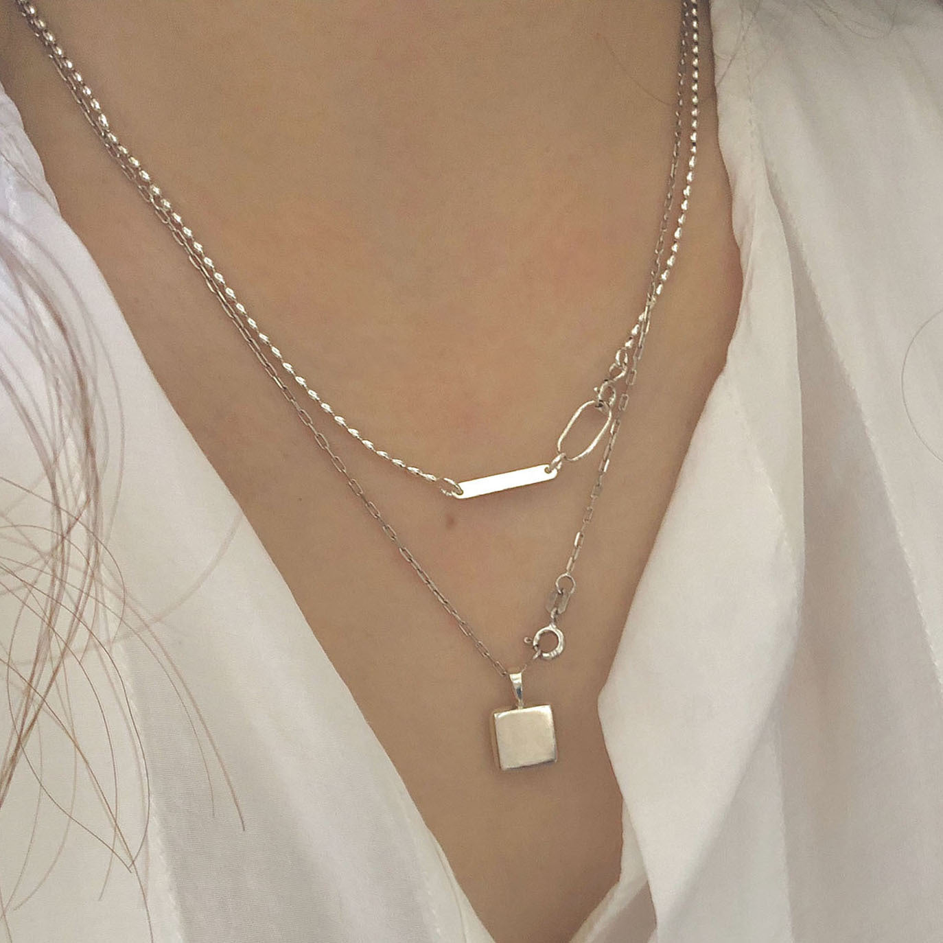 Rhinestone-Inlaid Olive Bead Pendant Necklace for Women in 925 Sterling Silver with Rhombus Shape and Snake Chain, Minimalist and Rustic Style