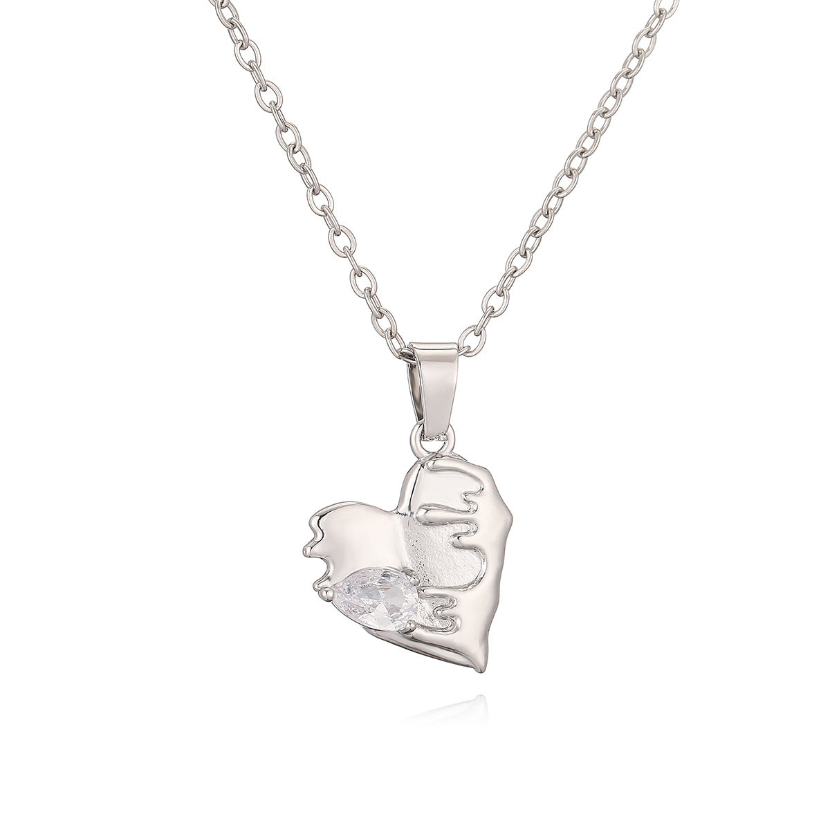 Minimalist Heart-Shaped Copper Pendant Necklace for Women with Geometric Design and Versatile Clavicle Chain