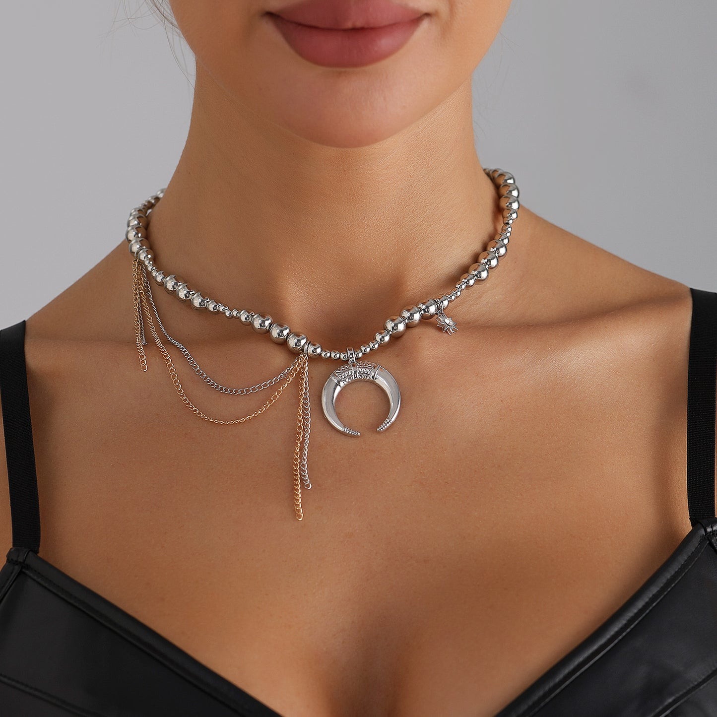 Vintage Luxury Moon Geometric Alloy Plated Necklace for Women