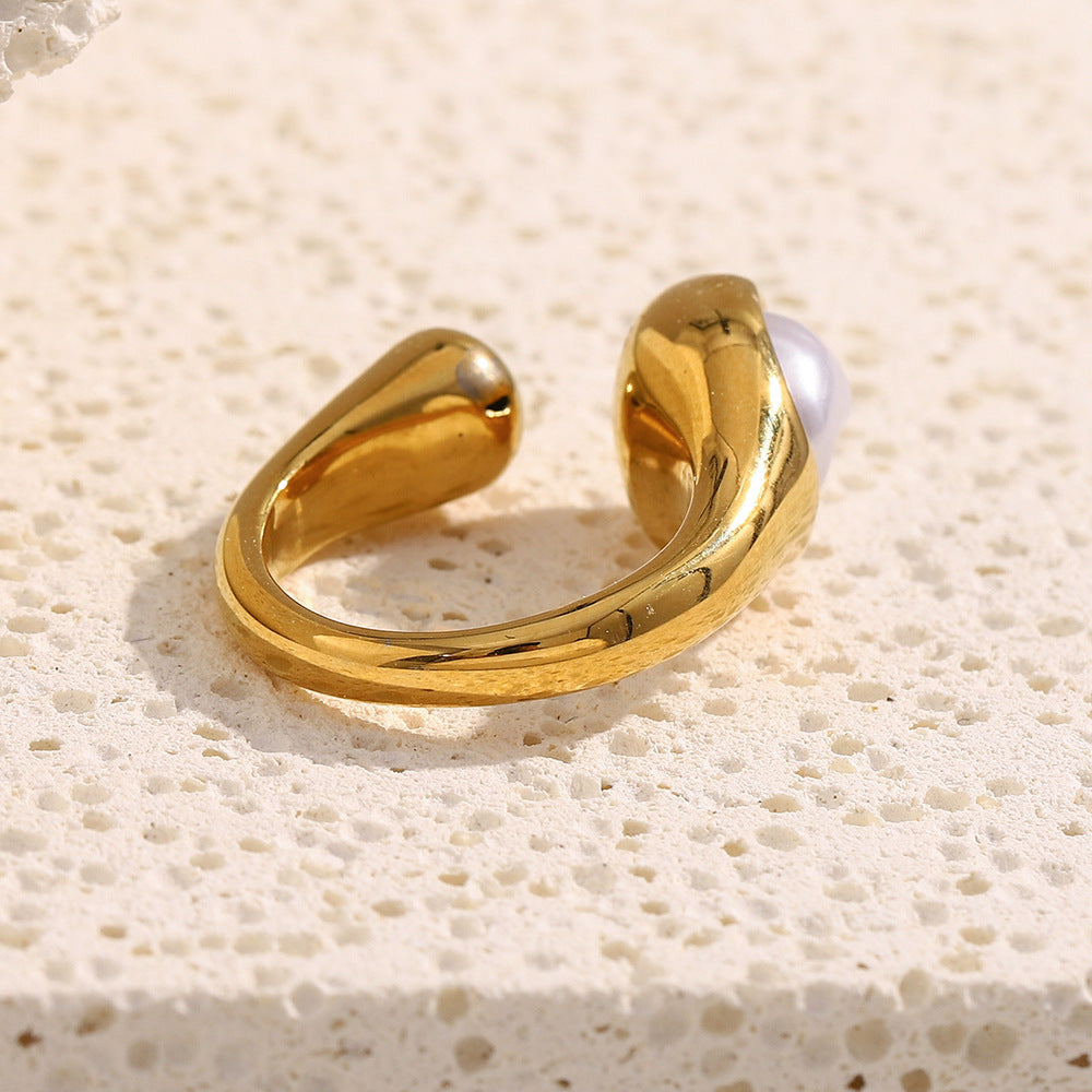 Anello da donna alla moda in acciaio inossidabile geometrico con placcatura in oro 18 carati e perle simulate