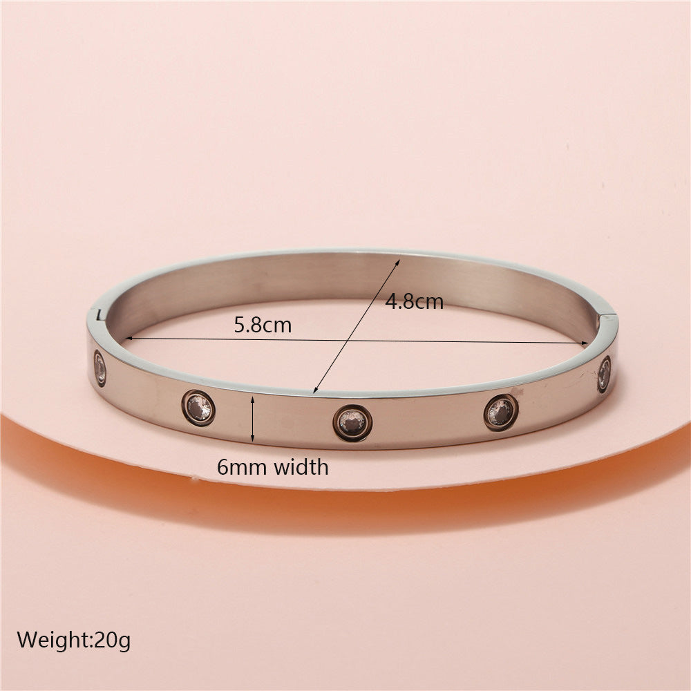 Casual Geometric Round Rhinestone Plated Titanium Steel Bracelet with Clasp