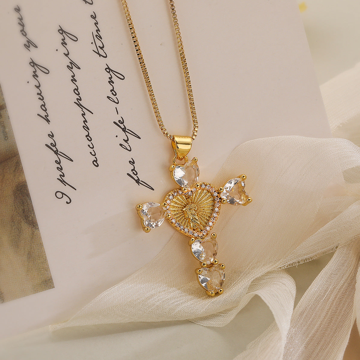 Collana pendente a croce minimalista da donna in rame con placcatura in oro 18 carati e intarsio in zircone