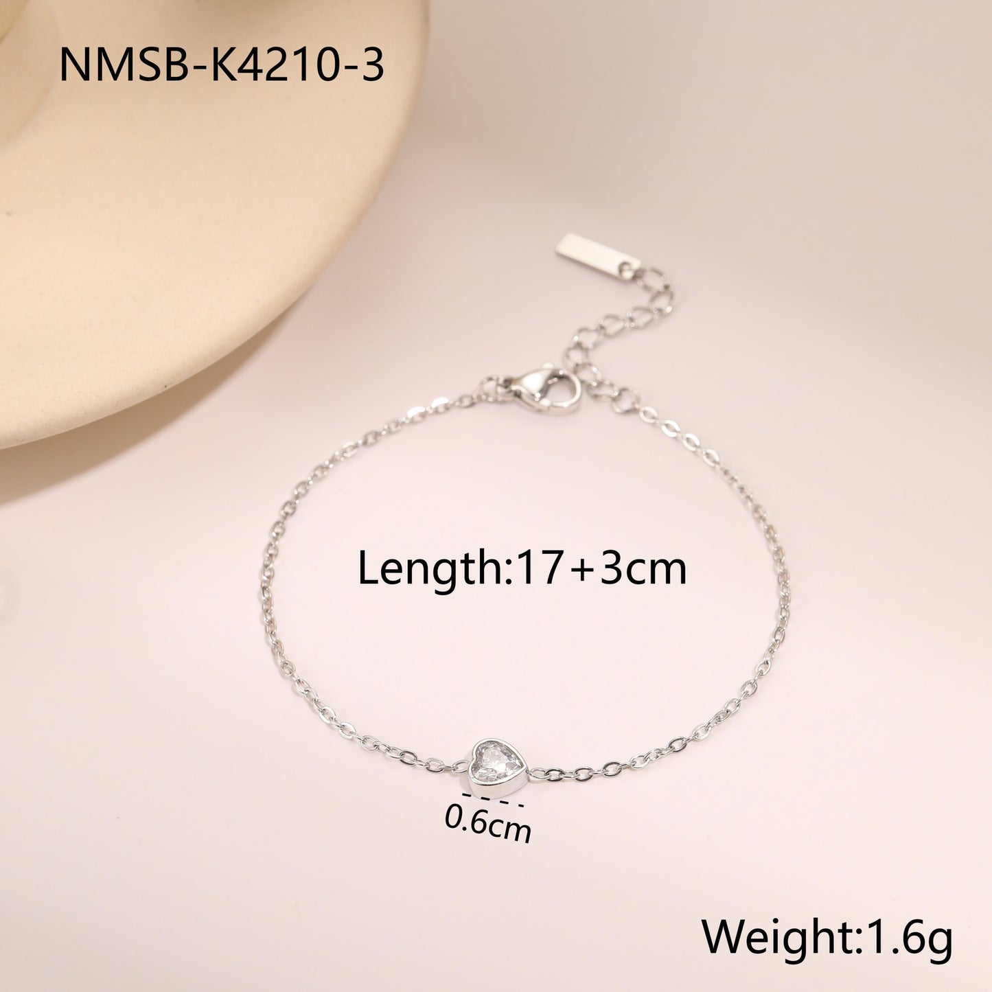 Fashionable Heart-Shaped Zirconia-Set Stainless Steel Bracelet with 18K Gold Plating for Women