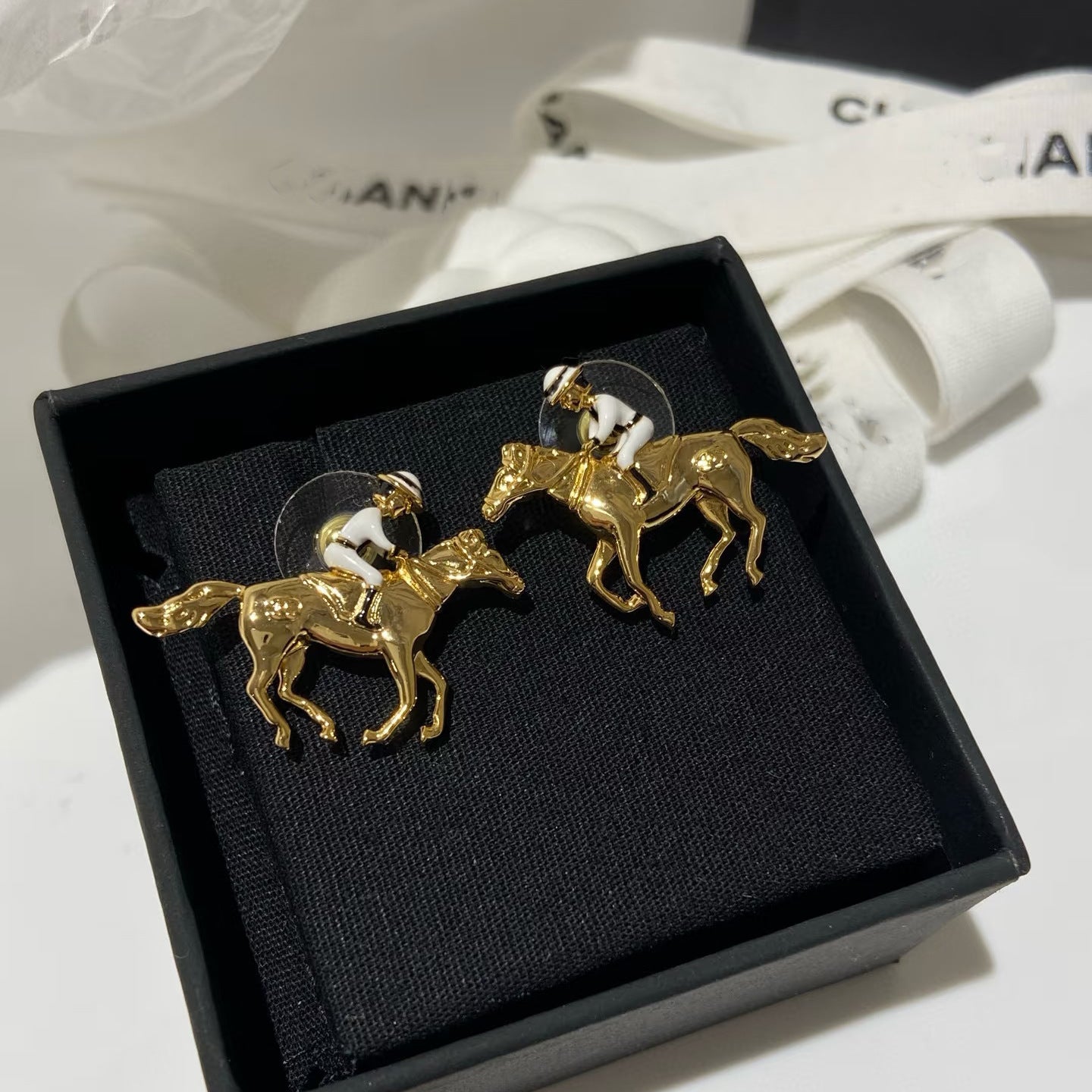 Luxury Gold Plated Brass Horse Rider Pendant Necklace for Women
