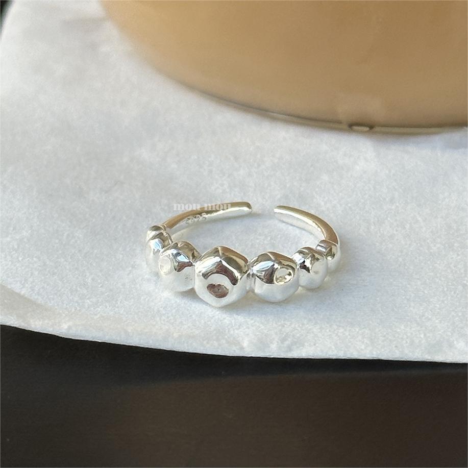 Minimalist Irregular Heart-Shaped 925 Sterling Silver Ring with Beveled Square Grain Detail for Women