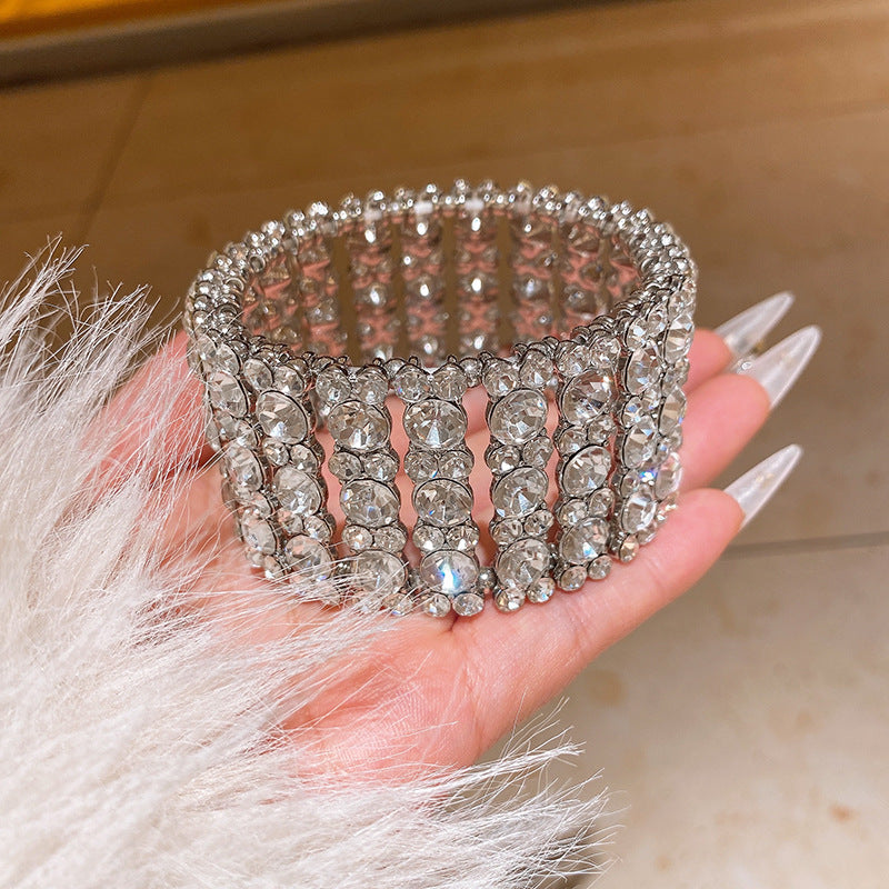 Elegant Teardrop Rhinestone Inlaid Alloy Stretch Bracelet for Women
