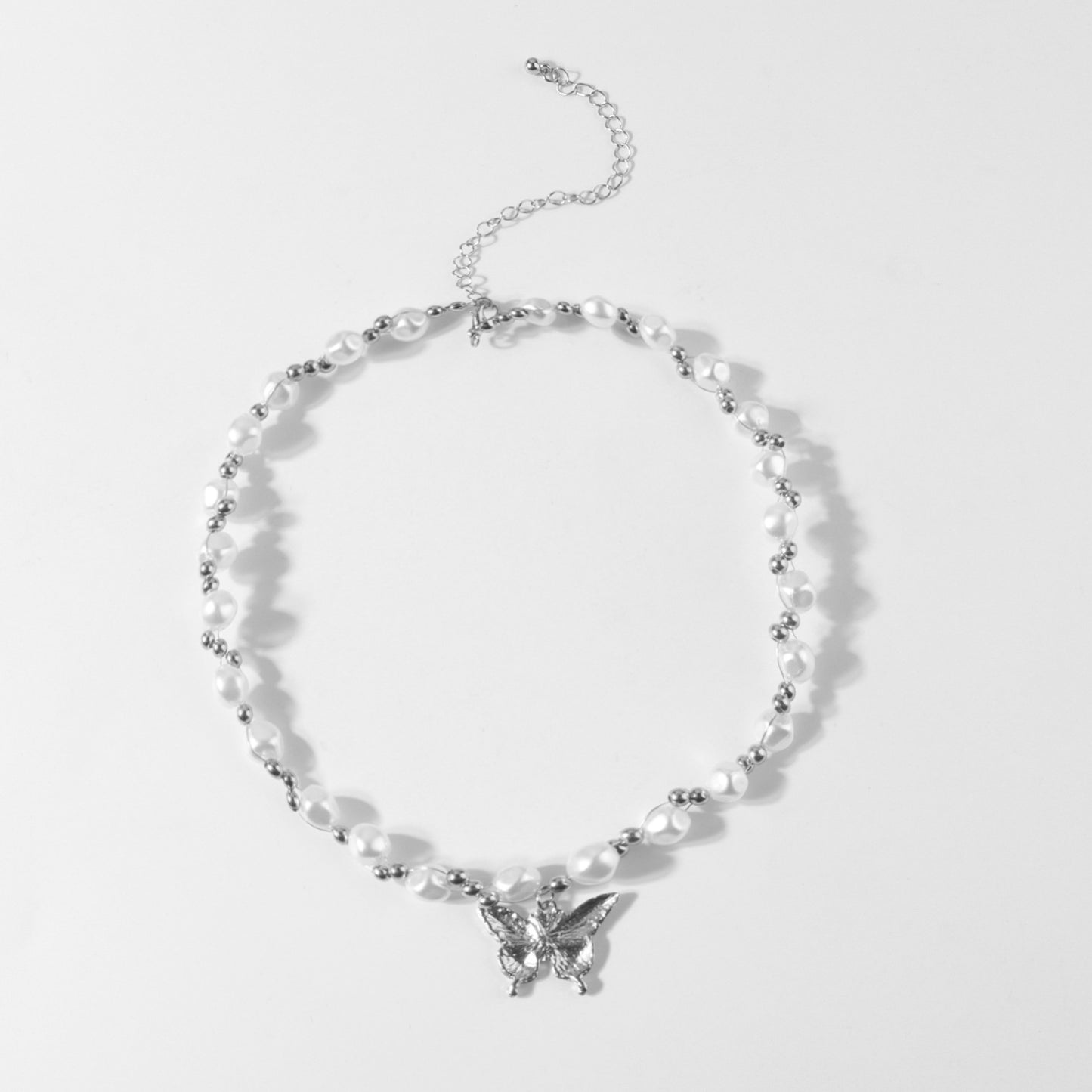 Elegant Embossed 3D Butterfly Necklace for Women Short Pearl-Embellished Geometric Alloy Pendant with Plated Finish