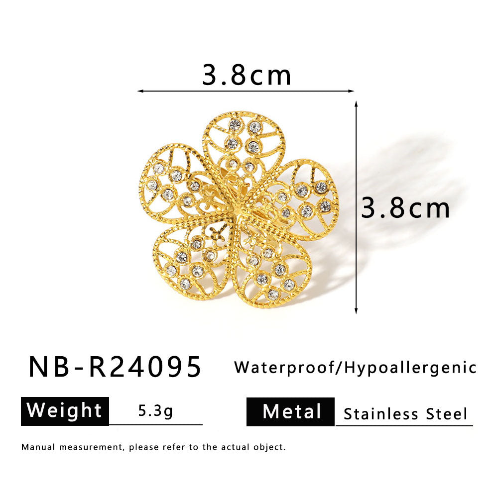 Anillo minimalista de corazón, flor y mariposa de acero inoxidable con incrustaciones de perlas y chapado al vacío de 18 quilates
