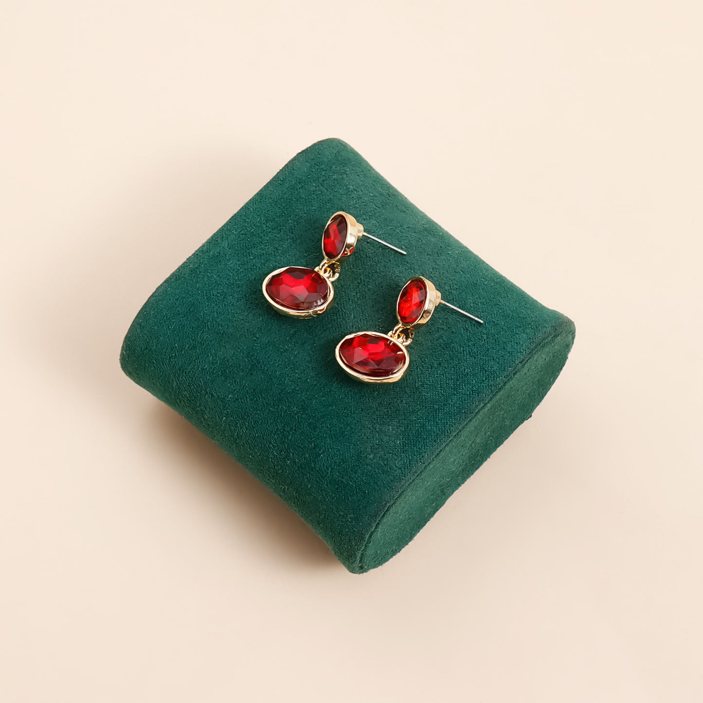 Vintage Geometric Oval Black Rhinestone Plated Zinc Alloy Earrings for Women