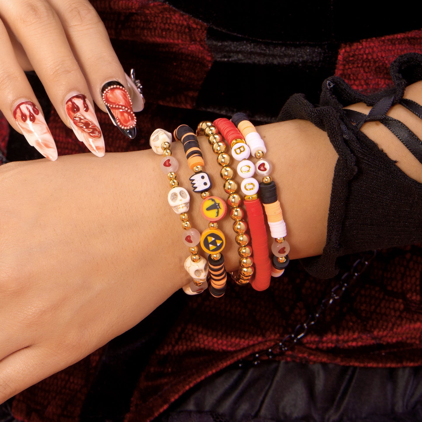 Linda-Atrevida pulsera elástica de cuentas con letras de calavera de calabaza de resina para Halloween, unisex