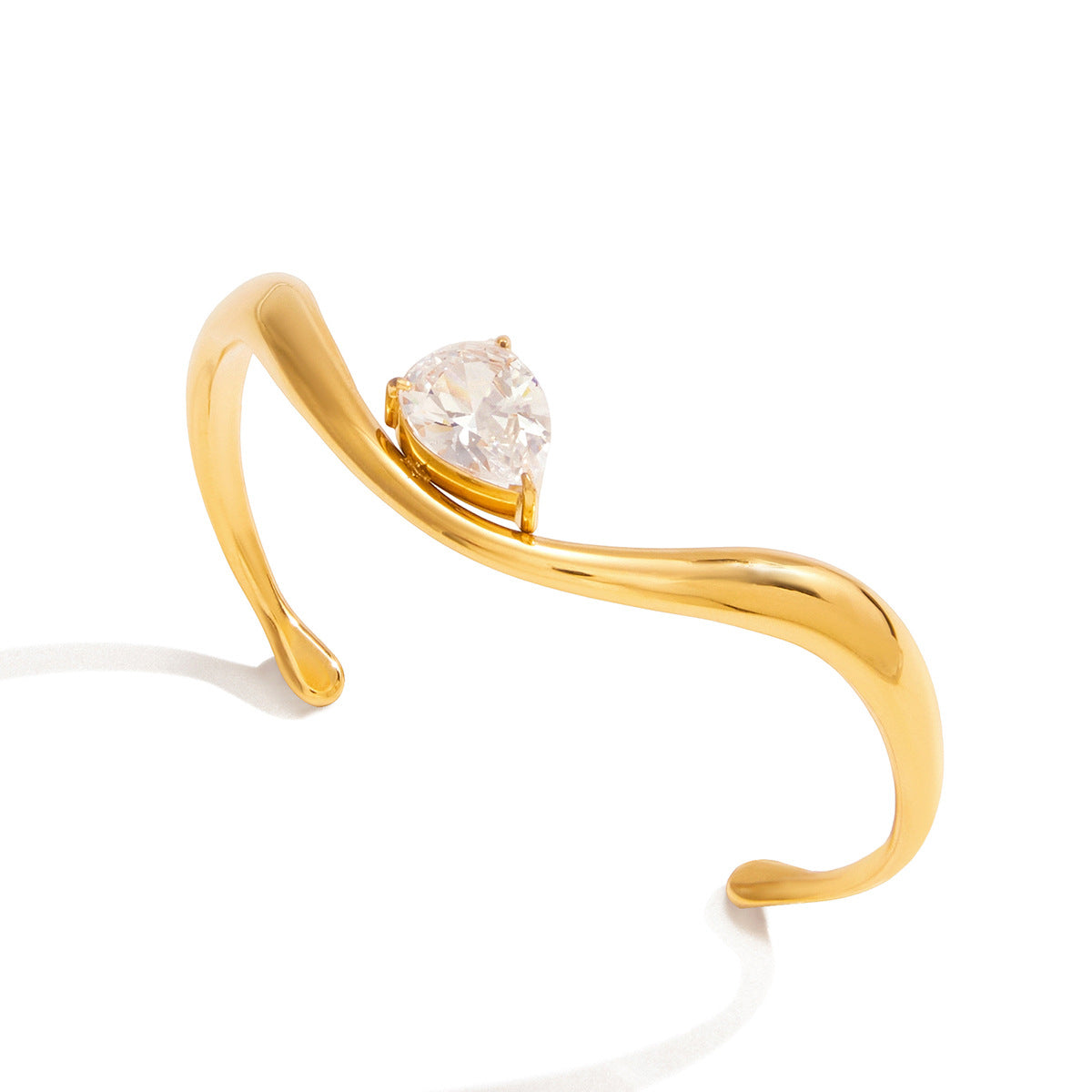 Brazalete Abierto Geométrico de Moda Bañado en Oro de 18K de Acero Inoxidable con Zirconia para Mujer