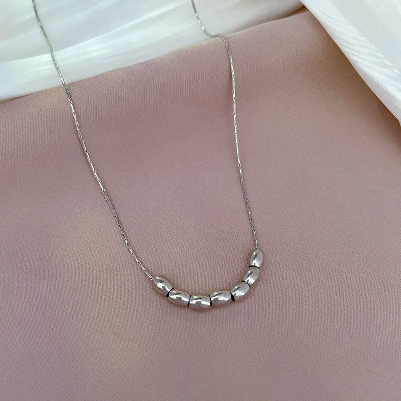 Collana Pendente Geometrica Minimalista da Donna in Acciaio al Titanio con Placcatura Oro e Design a Motivo Fagiolo