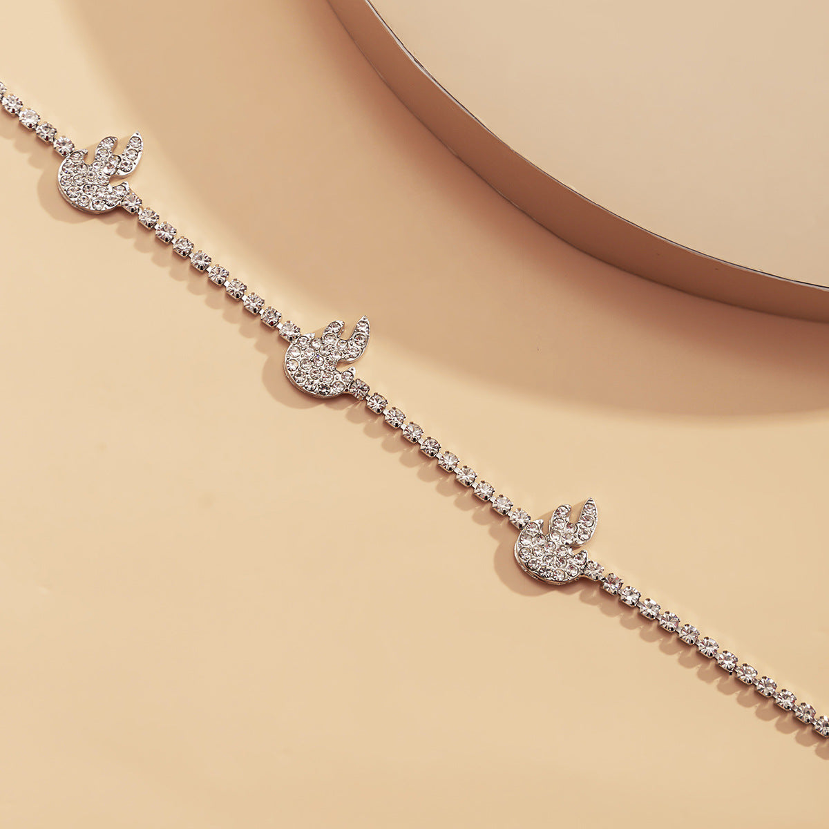 Minimalist Geometric Butterfly Rhinestone Alloy Plated Choker Necklace Singapore Chain for Women