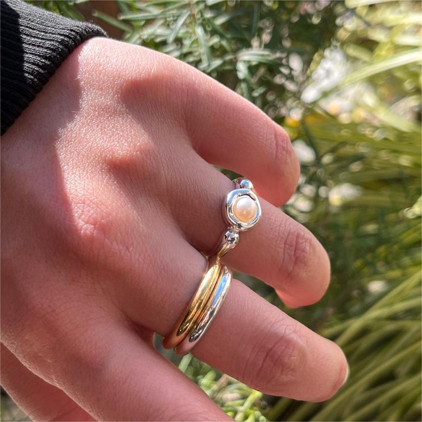Anello minimalista a forma di cuore in argento sterling 925 con bordi geometrici sfaccettati da donna