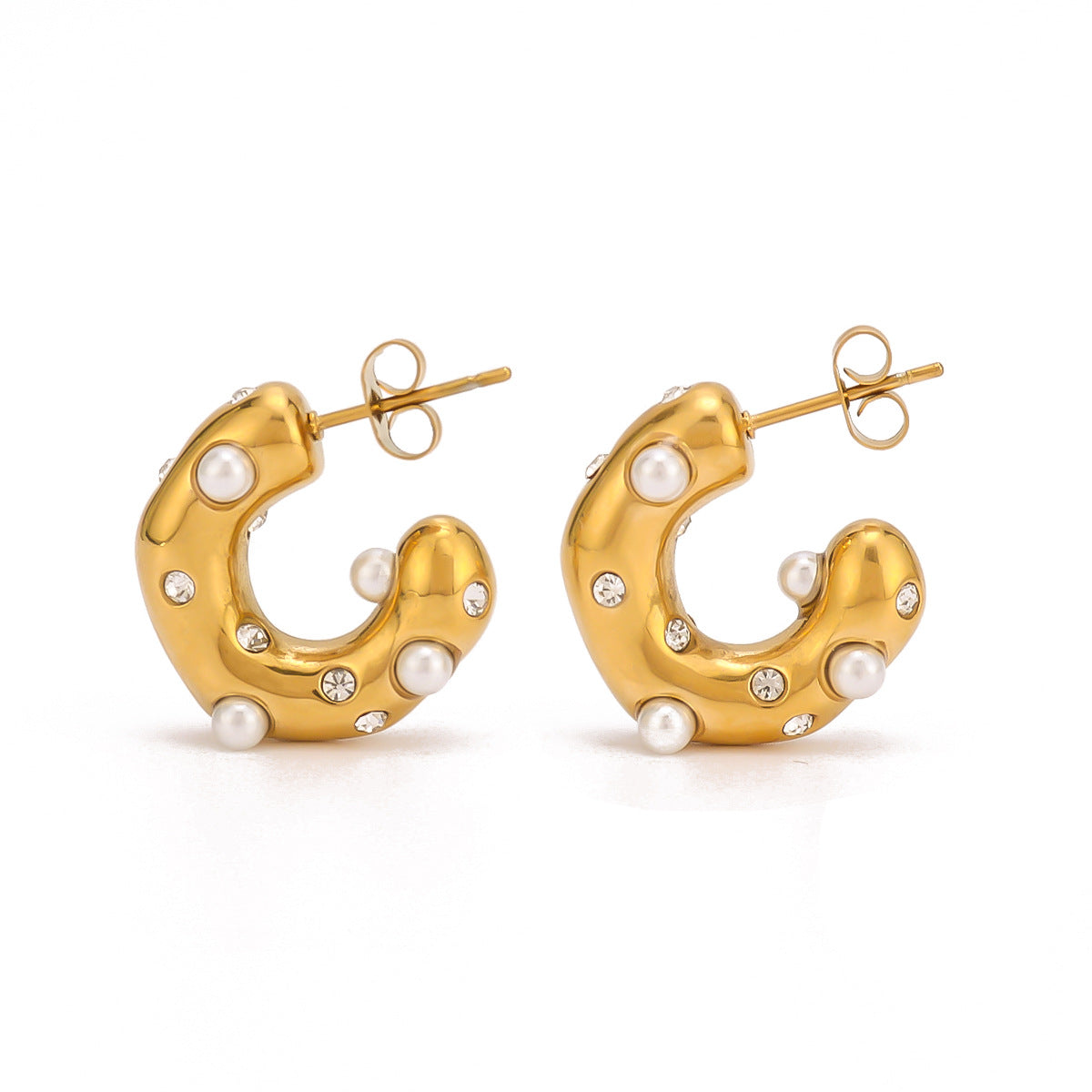 Orecchini da donna in acciaio inossidabile a forma di C geometrica in stile INS con perle e zirconi, placcati oro 18 carati