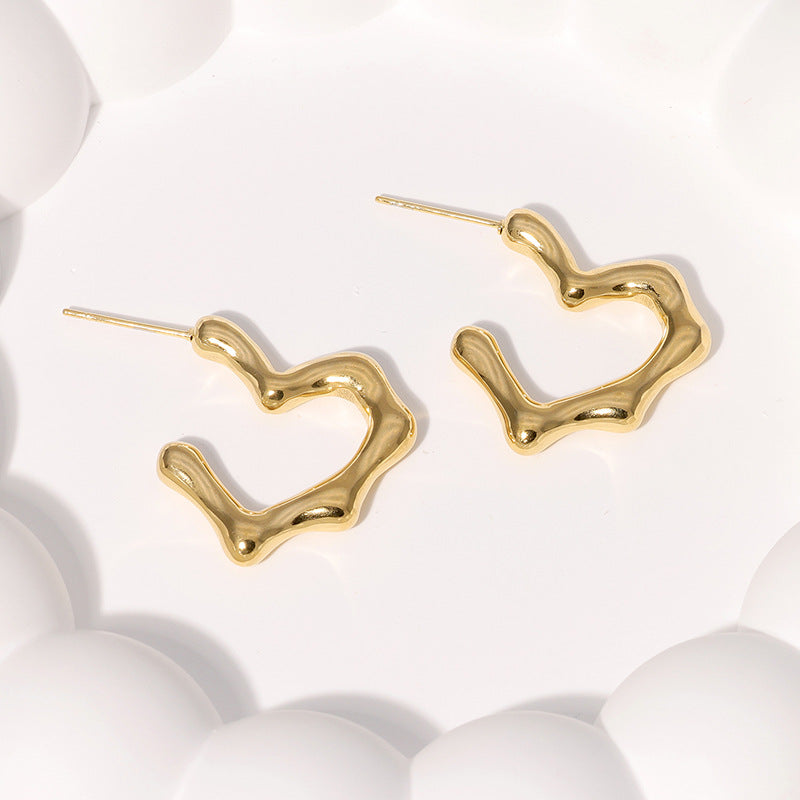 Minimalist Heart-Shaped Stainless Steel Stud Earrings for Women with Plated Finish