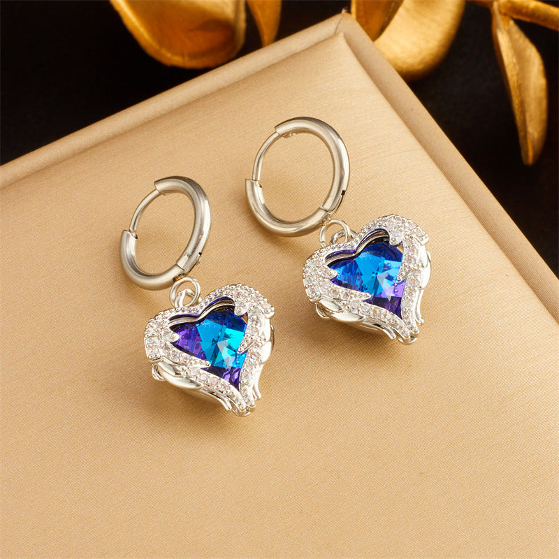 Elegant Heart-Shaped Titanium Steel Pendant Necklace with Rhinestone Inlay and Wing Design for Women