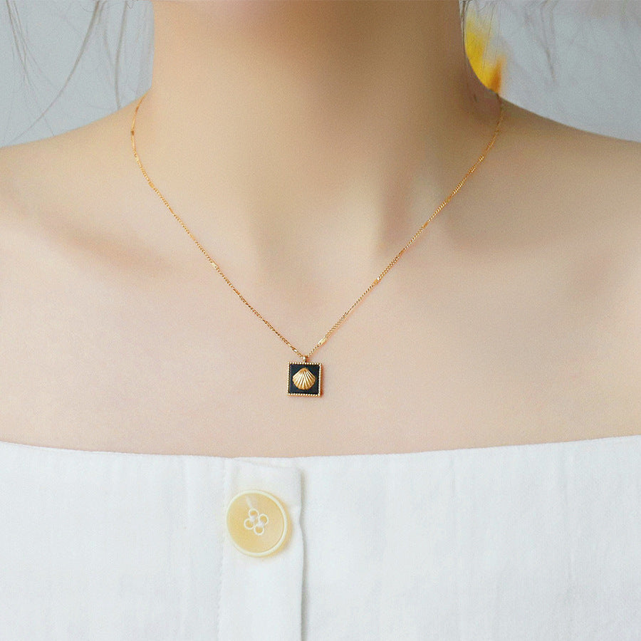 Minimalist Black Square Pendant Necklace in Titanium Steel with Plated Finish for Clavicle Wear Unisex Fashion Jewelry