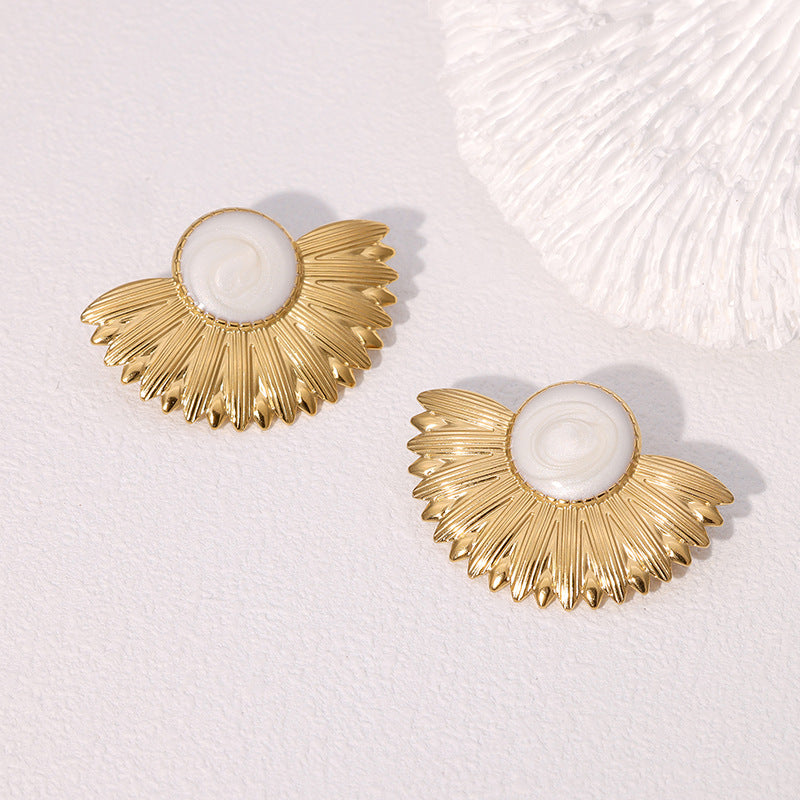 Geometric Fan-Shaped Earrings in Stainless Steel with Gold Plating for Women Minimalist Elegant French Vintage Style
