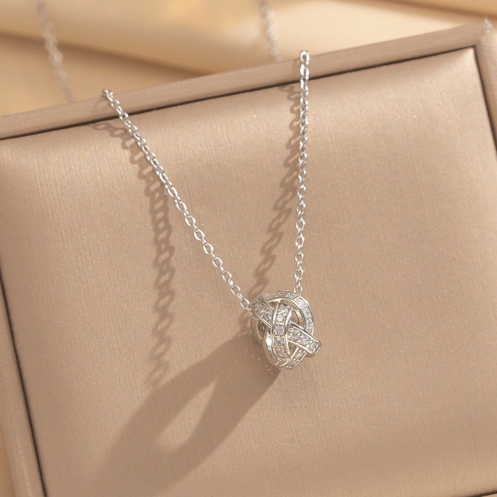 Collana Unisex a catena incrociata in acciaio al titanio con ciondolo in zircone placcato oro vero 18K, motivo a bussola, nodo rotondo intrecciato Amore e Cielo stellato, stile "Light Luxury"