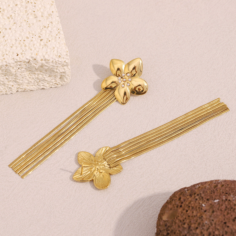 Orecchini Eleganti Floreali in Acciaio Inossidabile con Placcatura in Oro 18K e Design a Lunga Nappa Pendente da Donna