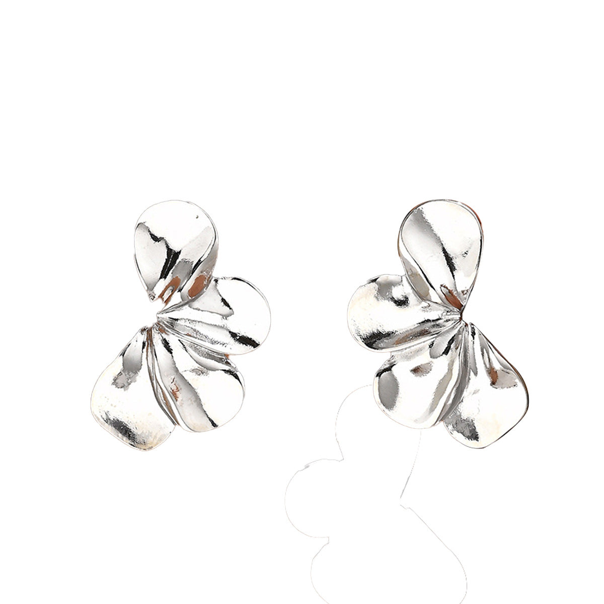Pendientes de tuerca de aleación de zinc con forma floral y de hoja, estilo OL a la moda, con acabado chapado para mujer