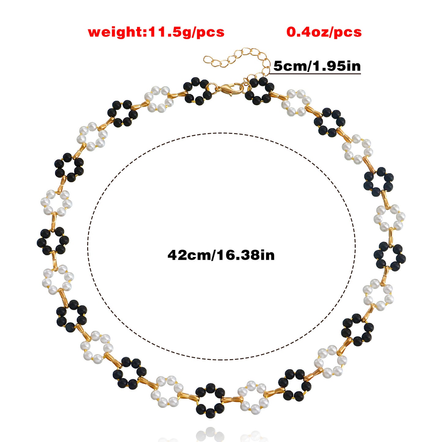 Minimalist Daisy Pendant Necklace for Women with Black and White Gradient Design, Alloy Chain, Electroplated Finish, Single-Layer Beach Style Jewelry
