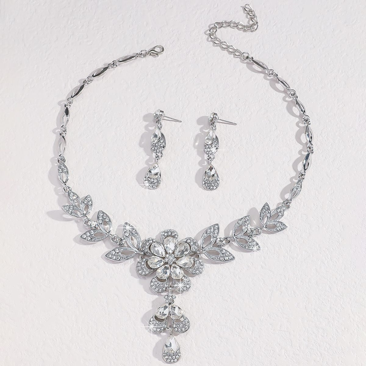 Vintage Style Floral Pattern Geometric Square Pendant Necklace and Earrings Set in Alloy with Rhinestone Inlay for Women