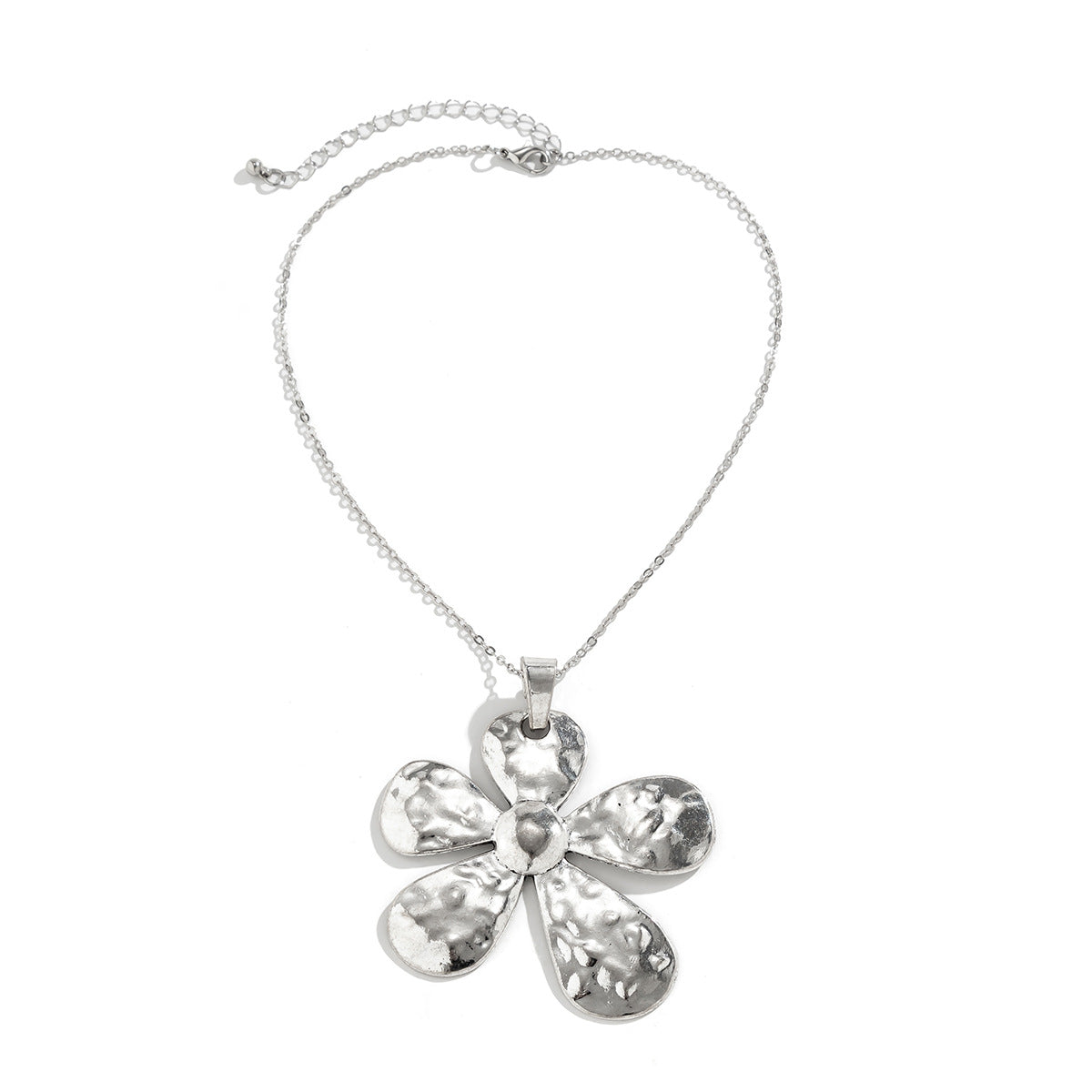 Collana con pendente floreale minimalista in lega con finitura placcata, design a fiore grande a cinque petali su catena O per donne