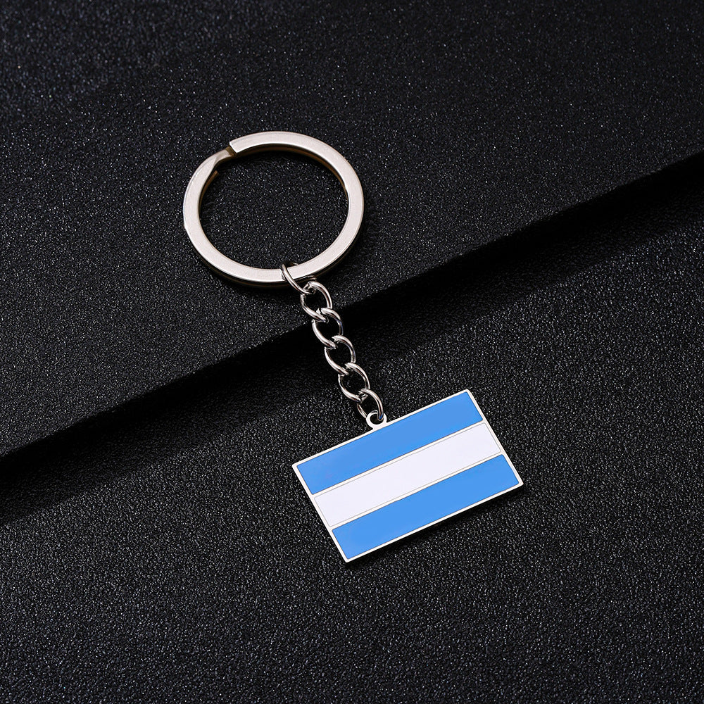 Colgante de llavero de acero inoxidable esmaltado con forma de corazón estilo étnico para hombres y mujeres