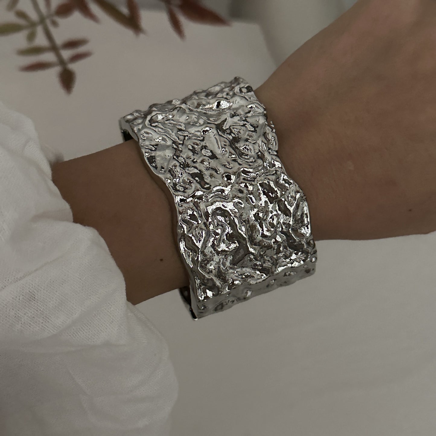Minimalist Geometric Plated Alloy Cuff Bracelet for Women