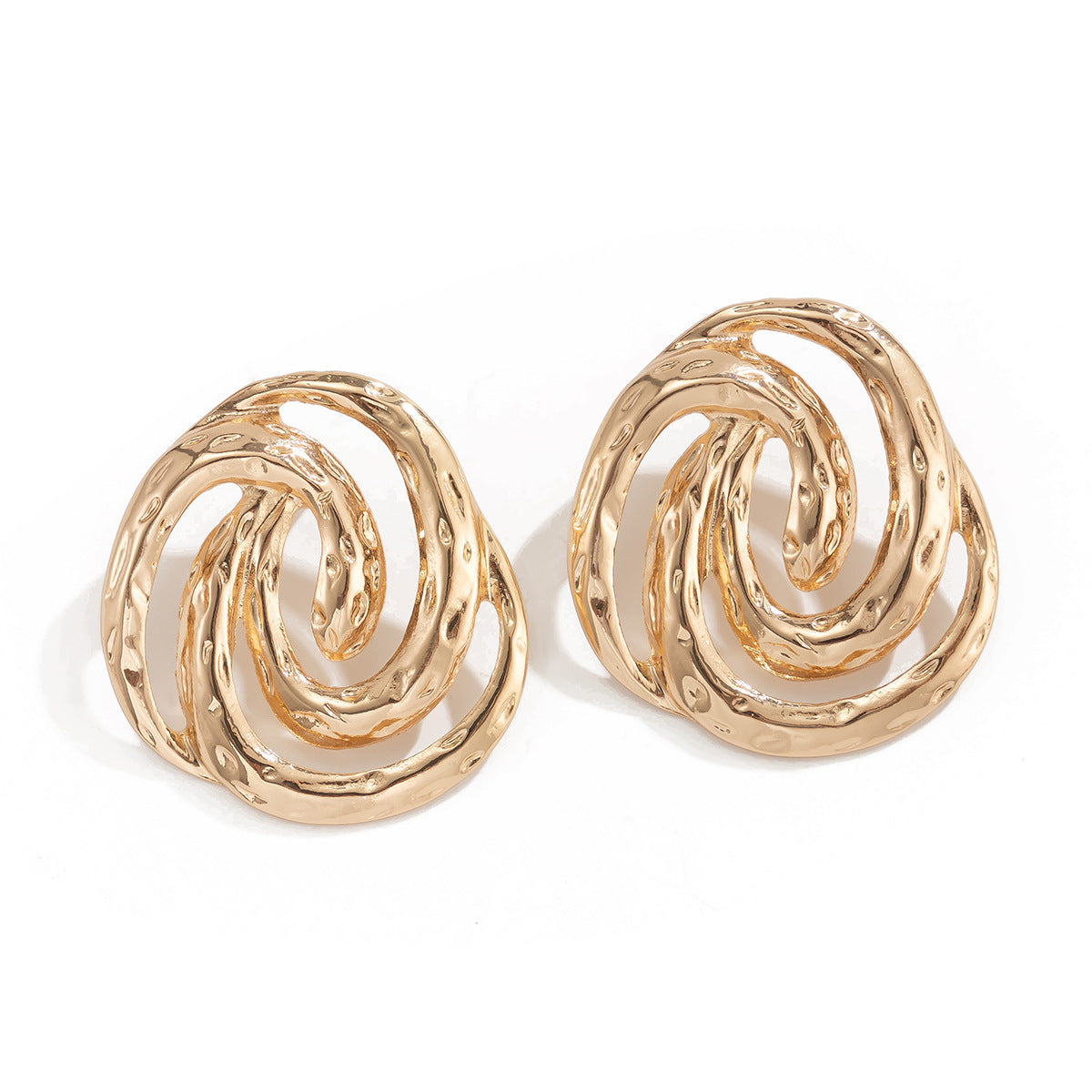 Orecchini geometrici a conchiglia traforati vintage da donna con lega placcata oro e design a spirale