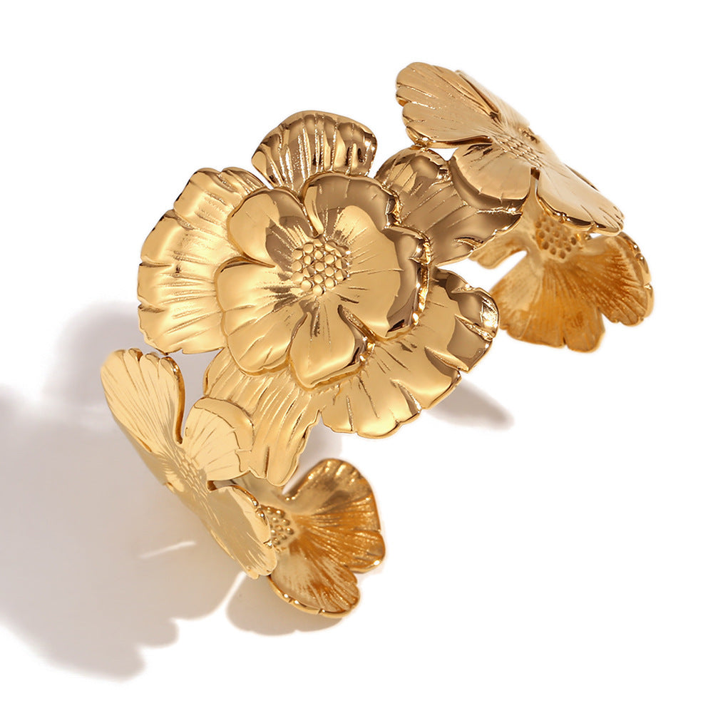 Pulsera Abierta Floral Estilo Vintage para Mujer Hecha de Acero Inoxidable con Chapado en Oro de 18K