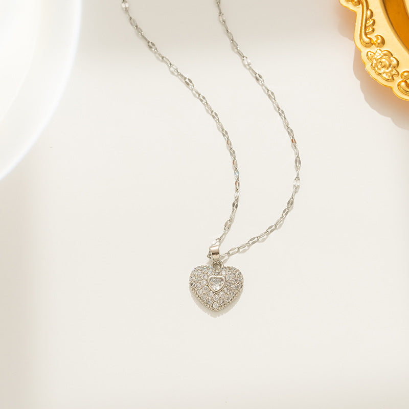 Minimalist Heart-Shaped Titanium Steel Plated Necklace for Women with Wavy Chain