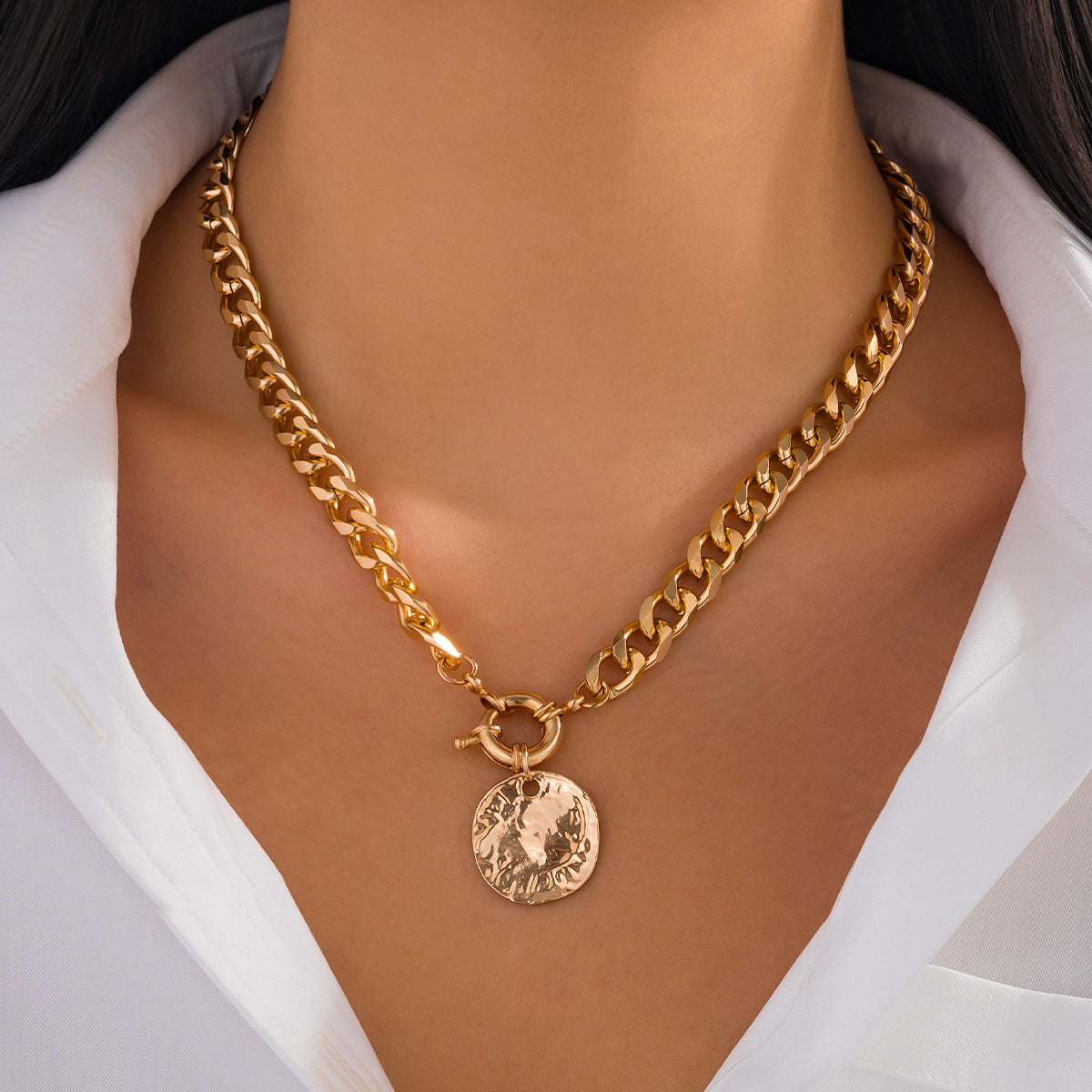 Minimalist Irregular Circular Pendant Necklace for Women Alloy Geometric Design with Plated Finish and Spring Clasp