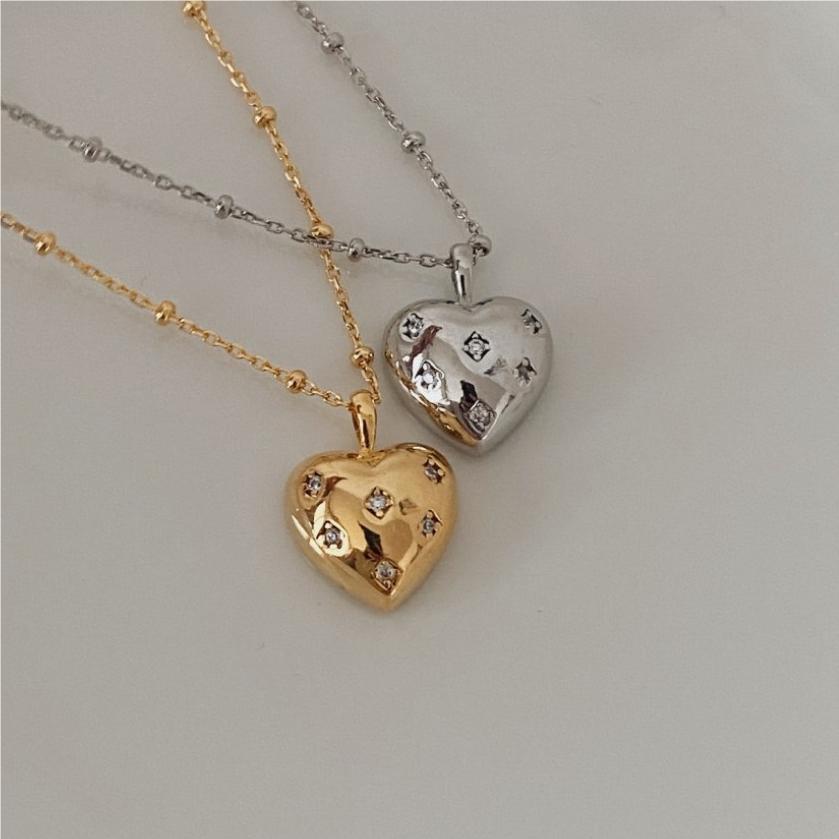 Minimalist Heart-Shaped 925 Sterling Silver Necklace with Cubic Zirconia Accents