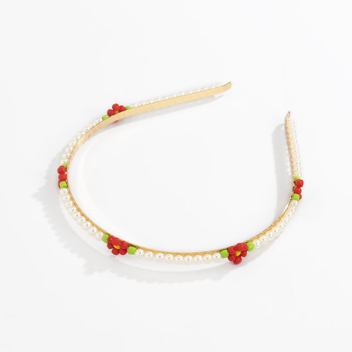 Diadema rústica de margaritas con perlas de imitación y diseño envolvente de cuentas para mujer