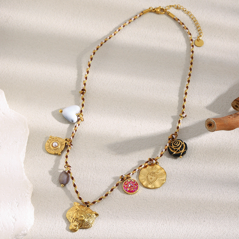 Luxury Minimalist Leopard Head Pendant Necklace with Stainless Steel Chain, 18K Gold Plated, Pearl and Heart-Shaped Charm, Colorful Cord Accent