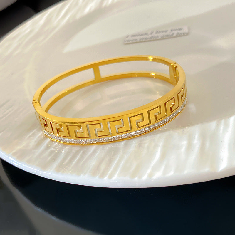 Vintage Elegant Rhinestone Inlaid Geometric Pattern Titanium Steel Bracelet for Women