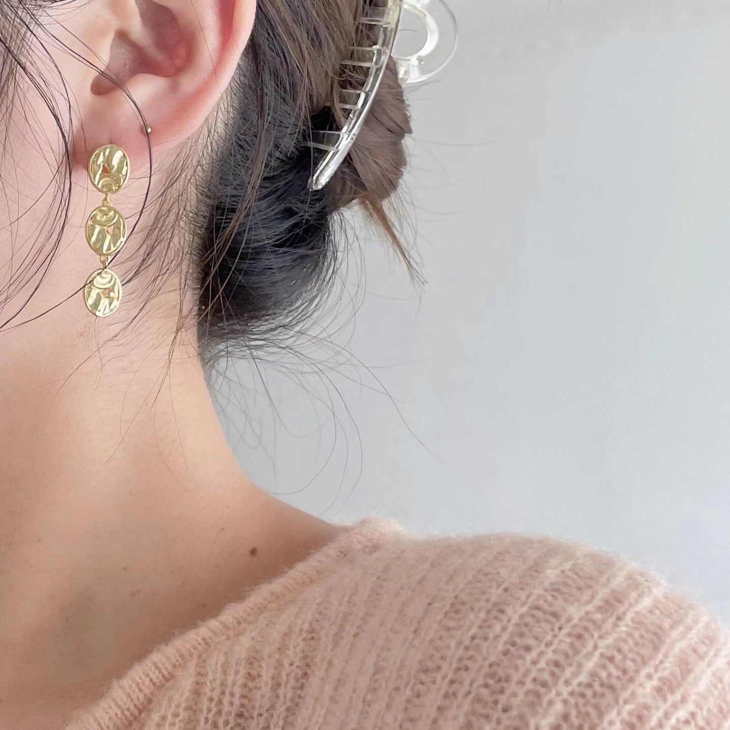 Minimalist Waterdrop-Shaped 925 Sterling Silver Earrings with Pearl Inlay and Tassel Detail for Women
