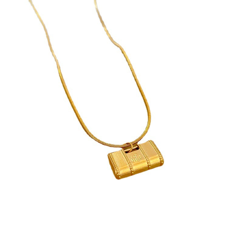Minimalist Geometric Fu Character Pendant Necklace for Women Made of Titanium Steel with Gold Plating Locket Chain