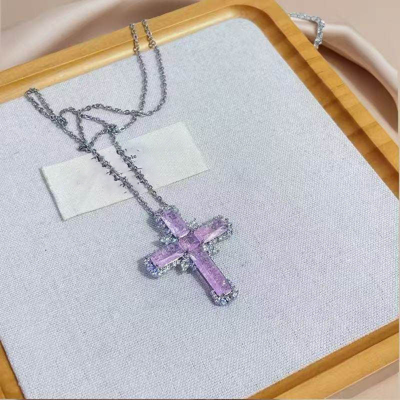 Elegante collana pendente a croce da donna in rame con intarsio di strass, design geometrico, stile catena clavicola
